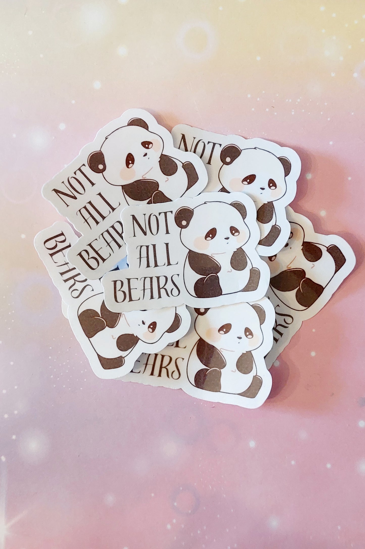 Sticker Not all Bears witziger und niedlicher feministischer Sticker kleines Geschenk für Feminist Aufkleber sassy Witz kawaii Panda Bär